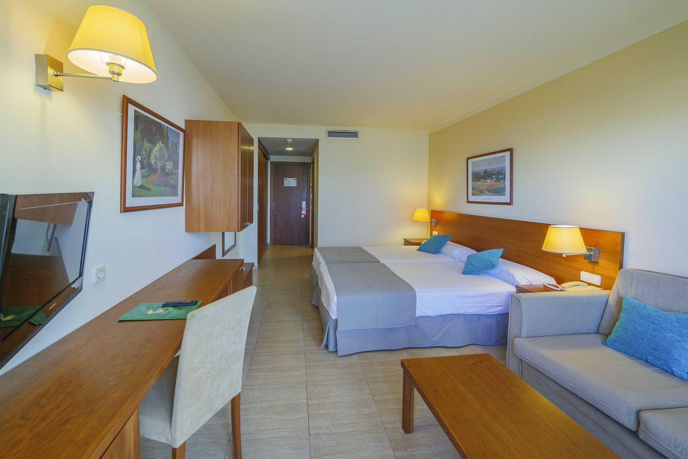 Отель Dwo Sirius - Adults Only Санта-Сусанна Экстерьер фото